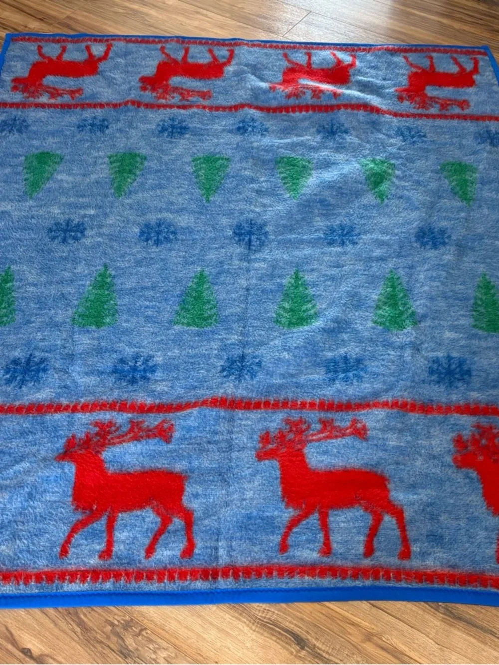 Vintage Biederlack Throw Blanket Christmas Reindeer Holiday Acrylic 63”x76” USA‎